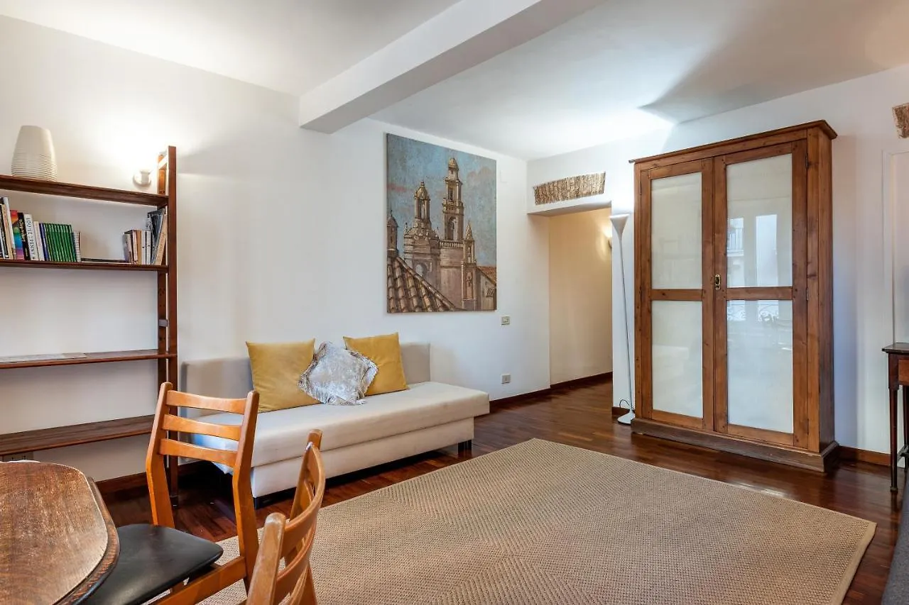 Irex Popolo Square Private Apartment