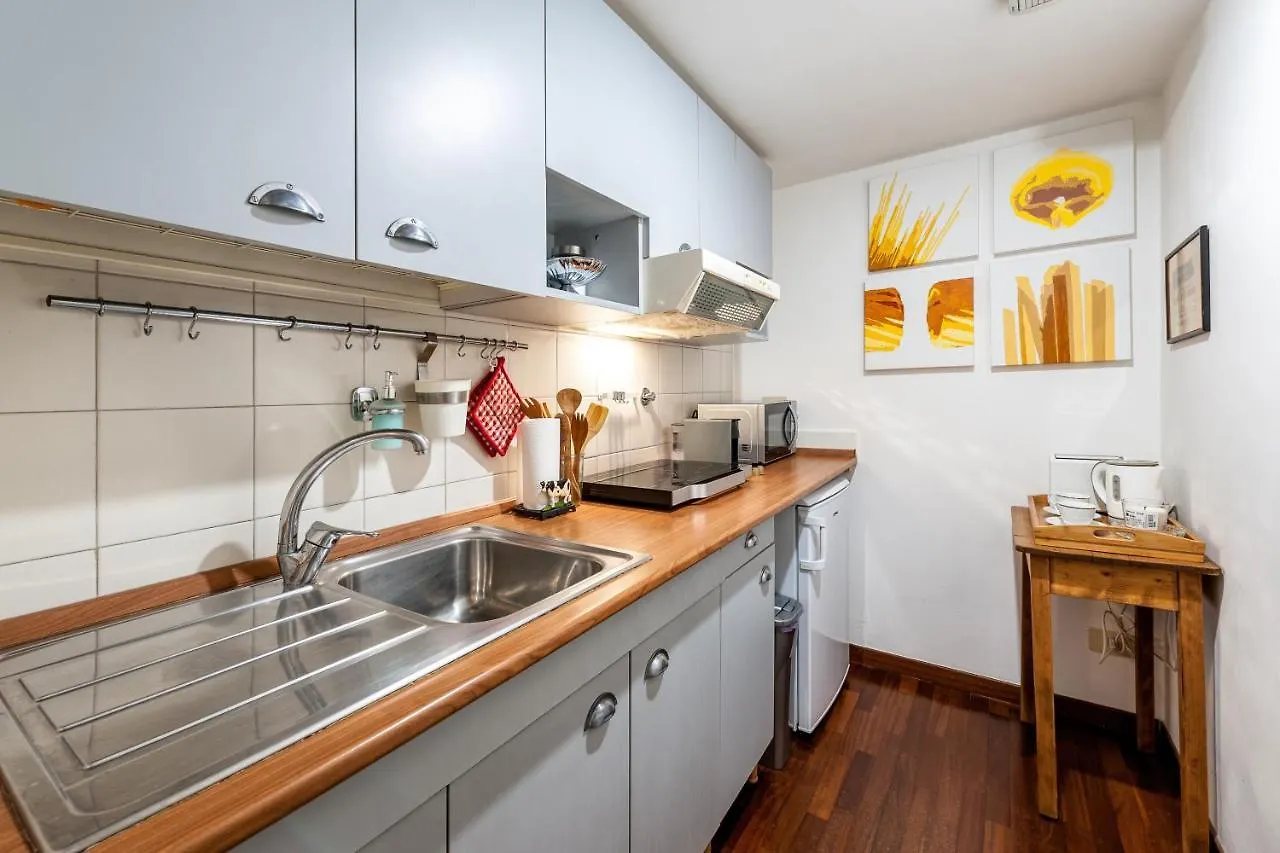 Irex Popolo Square Private Apartment 0*, Rome