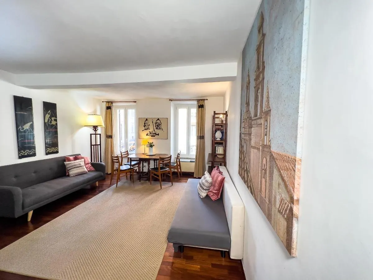 Irex Popolo Square Private Apartment