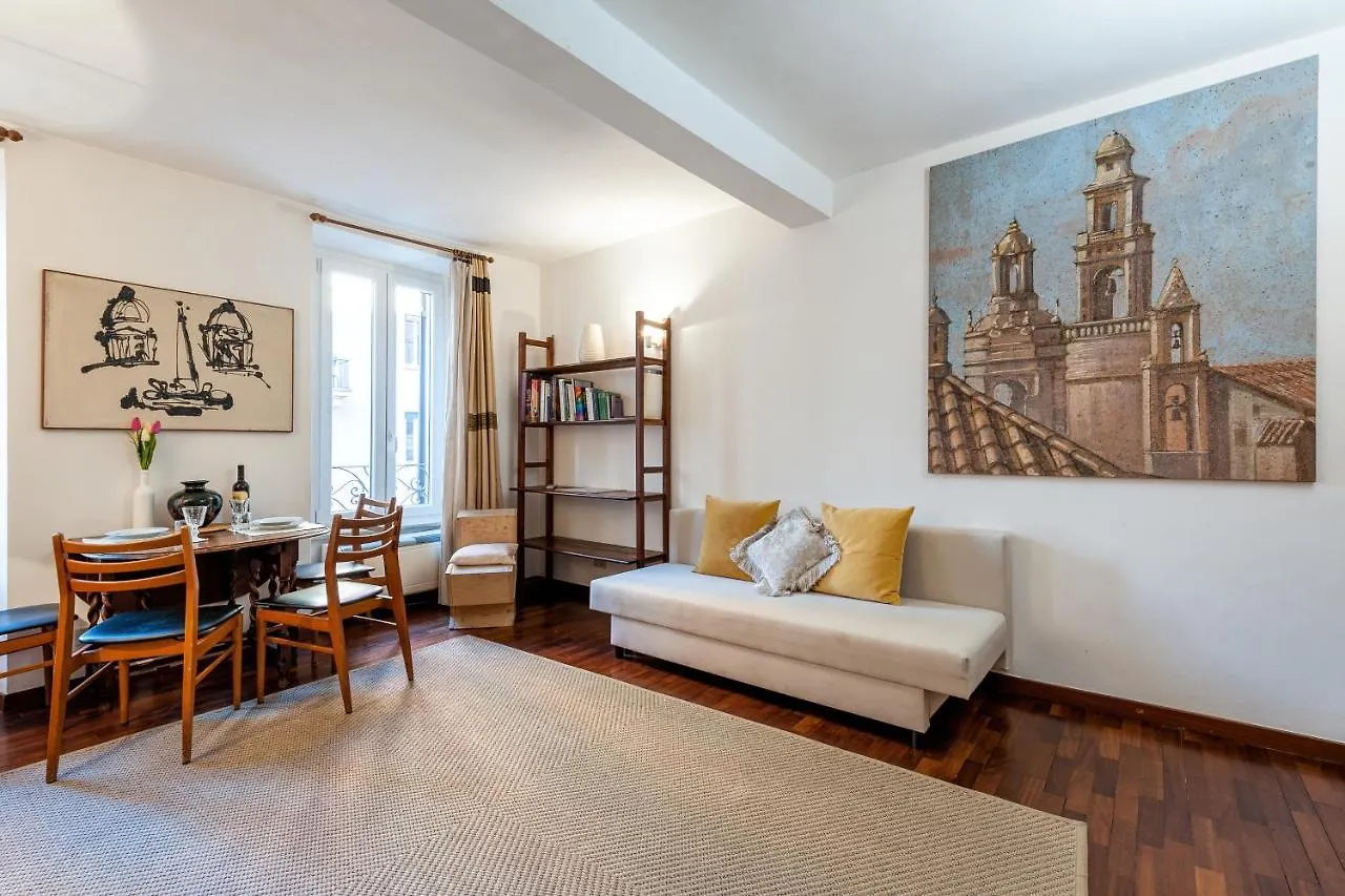 Irex Popolo Square Private Apartment